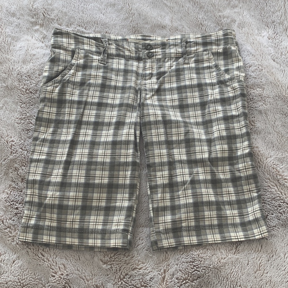 Hollister Plaid Bermuda shorts